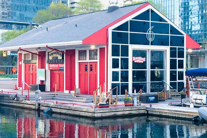 Show me the City! A Small Group Walking Tour of Toronto - Who Should Take This Tour?