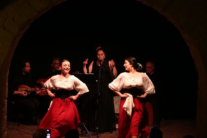 Show Songs Music and Neapolitan Dances with Tasting - In-Depth Breakdown of the Experience
