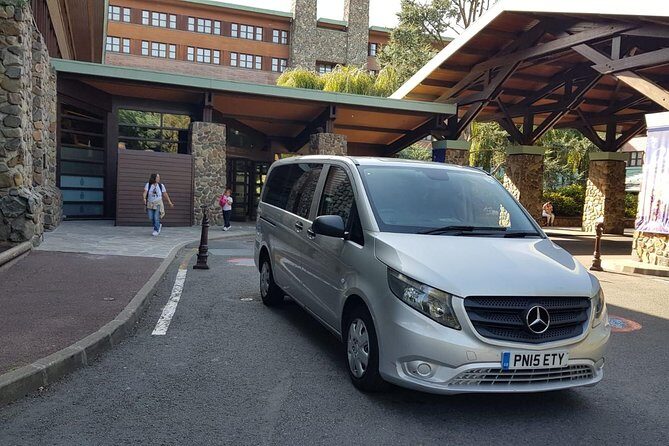 Shuttle Departure from Paris Hotel/Apartment to the Airport - A Closer Look at the Shuttle Experience