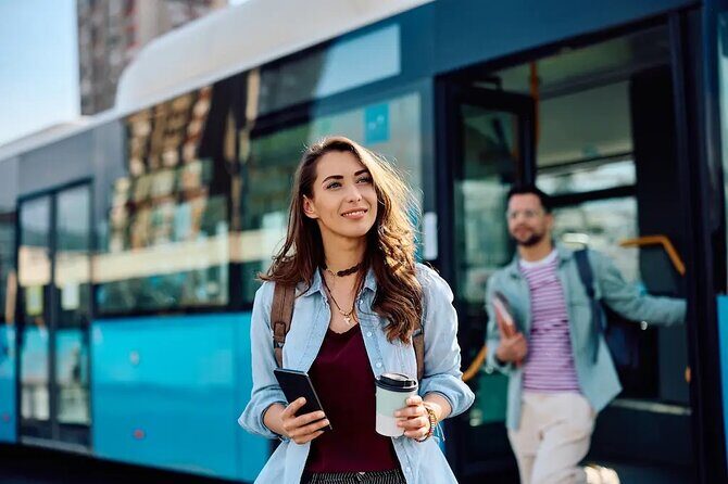 Shuttle Service to/from Universal Orlando Studios - Analyzing the Price and Value