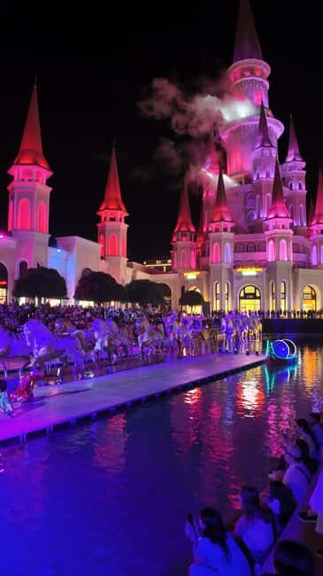 Shuttle Transfer Land of Legends Boat Parade and Night Show - FAQ