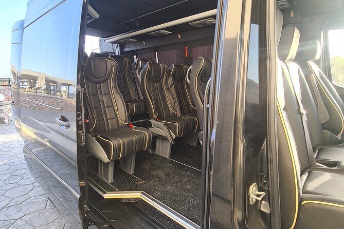 Shuttle Transfers From or To Santorini Port - Comfort and Reliability in Practice