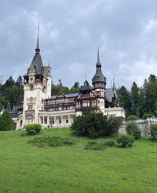 Sibiu: Dracula's Castle and Dino Park Day Trip - Key Points