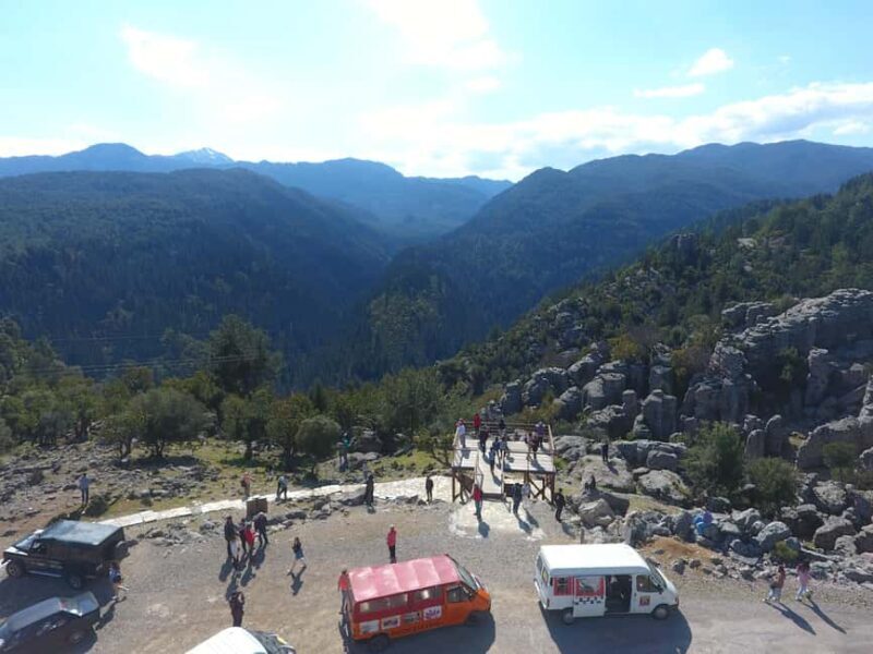 Side: Adler and Eagle Canyon Day Trip with Lunch - An In-Depth Look at the Experience