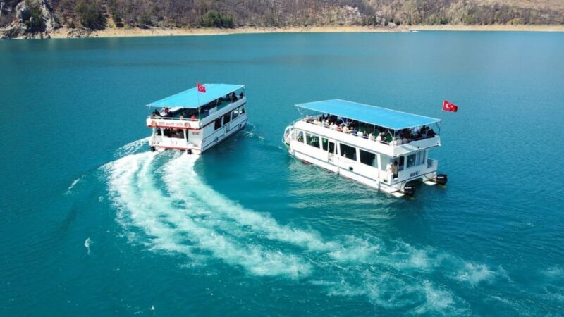 Side: Cabrio Bus and Boat Day Trip at the Green Lake - Who Will Love This Tour?