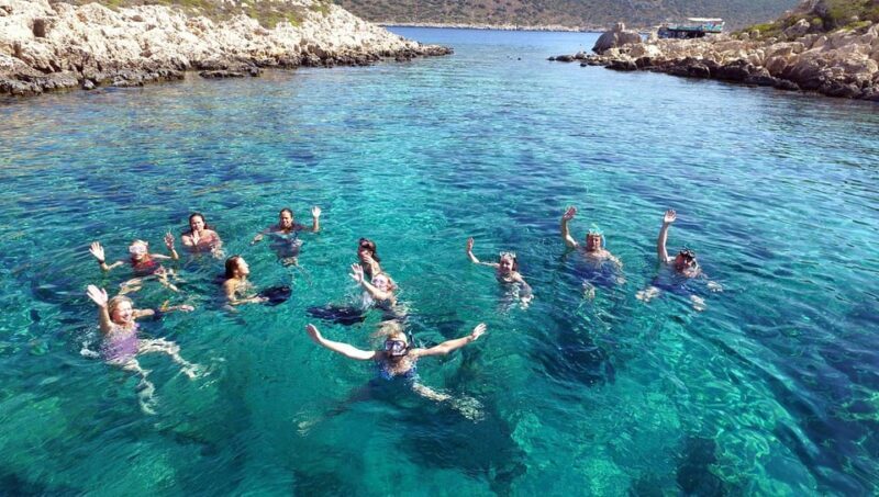 Side: Dolphin Island Boat Trip with Lunch & Unlimited Drinks - What to Expect from the Trip