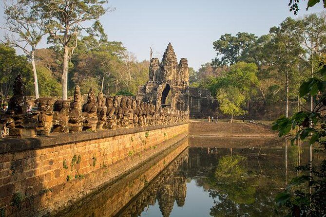 Siem Reap Angkor Wat Guide Tour Small Group - Practical Insights from Reviewers