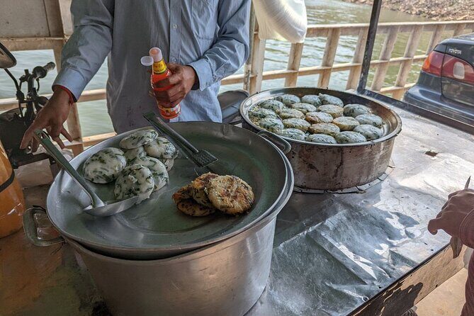 Siem Reap Authentic Evening Food Tour 100% By Local - Third Stop: Wat Bo Temple