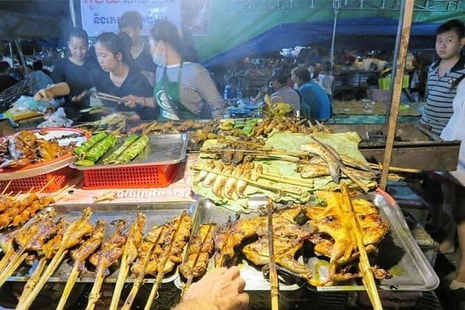 Siem Reap Private Street Food Evening Tour - The Experience of Food and Atmosphere