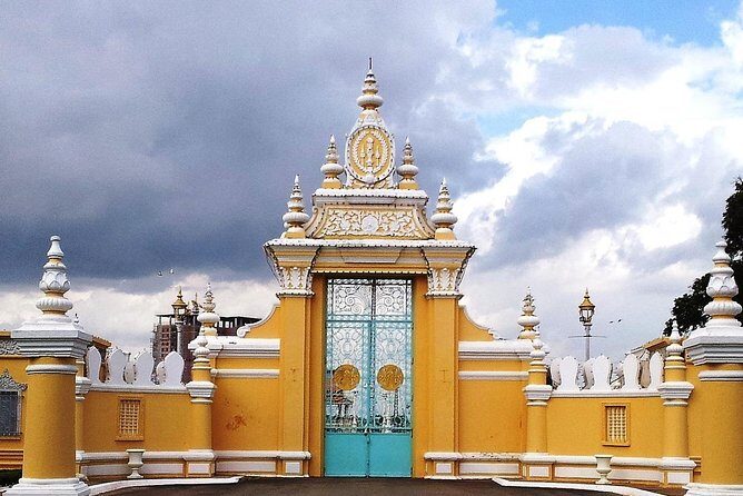 Siem Reap to Phnom Penh by Private Car or Minivan - The Bottom Line
