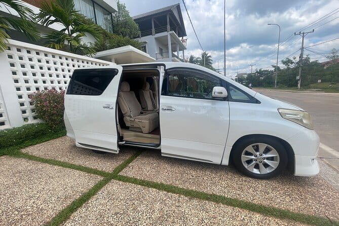 SiemReap Airport Pick-up and Drop-off services - A Detailed Look at the SiemReap Airport Transfer Experience