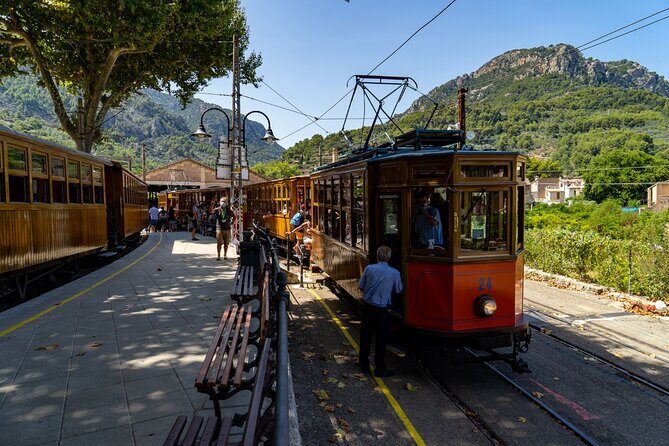 Sierra Tramuntana: Mountain Tops and Cosy Villages - Exploring Mallorca’s Tramuntana Mountains on a Historic Railway