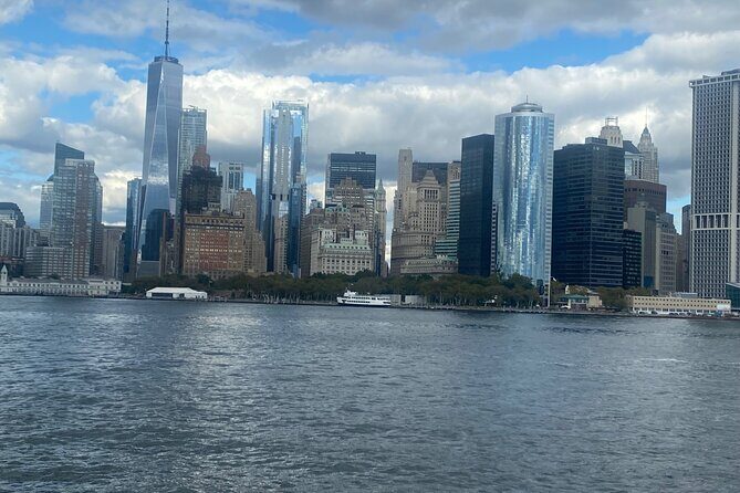 Sightseeing Cruise at Lady Liberty Skyline and Bridges - Who Should Consider This Tour?