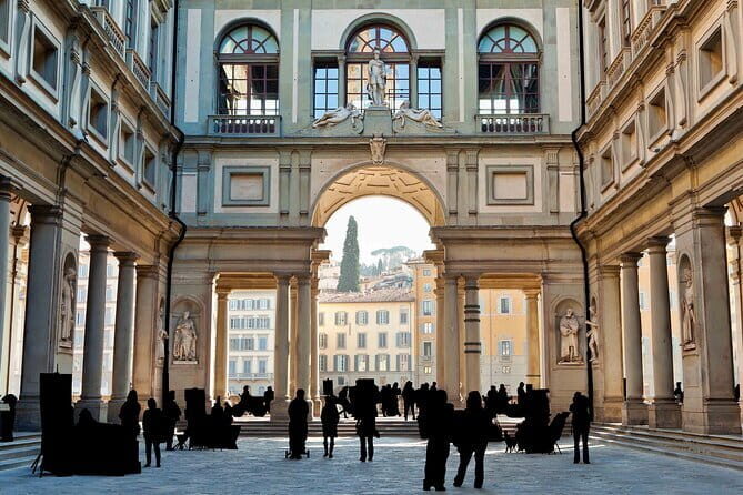 Sightseeing Guided Tour of Florence by Night including Duomo & Palazzo Vecchio - Authentic Traveler Insights