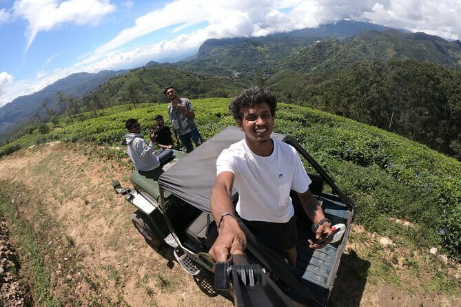 Sightseeing tour Ella & Diyaluma waterfall by car - An In-Depth Look at the Ella & Diyaluma Waterfall Tour