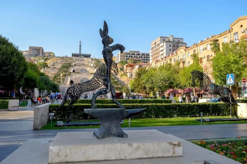 Sightseeing tour in Yerevan, Megerian Carpet, Soviet Club - Who Should Consider This Tour?