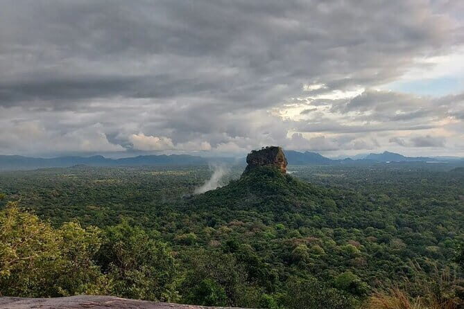 Sigiriya & Dambulla Cave Temple Day Trip from Colombo - Discovering Sri Lanka: Sigiriya & Dambulla Cave Temple Day Trip from Colombo