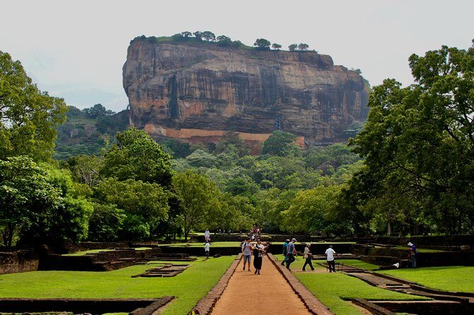 Sigiriya Rock Fortress All Inclusive Day Tour From Polonnaruwa - A Detailed Look at the Sigiriya Rock Fortress All-Inclusive Day Tour