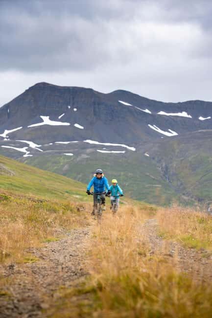 Siglufjörður: E-Mountain Bike Tour with Guide - An In-Depth Look at the Siglufjörður E-Mountain Bike Tour