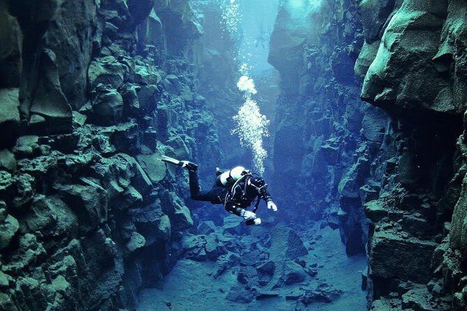 Silfra: Diving Between Tectonic Plates and Pick Up from Reykjavik - Frequently Asked Questions