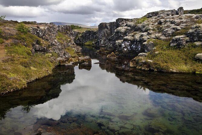 Silfra: Snorkeling Between Tectonic Plates - meet on location - The Experience: What to Expect from Start to Finish