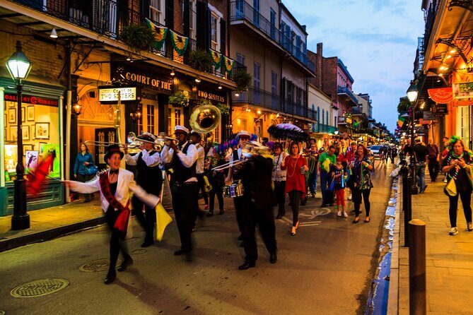Sin and Tonic Pub Crawl in New Orleans - Authentic Tales and Hidden Gems