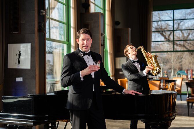 Sinatra Tribute Show and Dinner Experience in Manes - Key Points