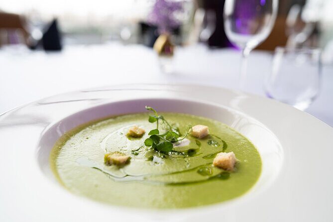 Sinatra Tribute Show and Dinner Experience in Manes - The Venue: Art Restaurant Mánes