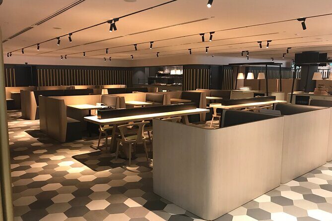 Singapore Changi Airport BLOSSOM - SATS & Plaza Premium Lounge at Terminal 4 - Key Points