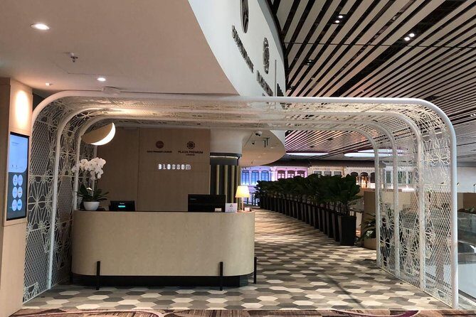 Singapore Changi Airport BLOSSOM - SATS & Plaza Premium Lounge at Terminal 4 - Analyzing the Value for Money