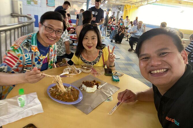 Singapore: Chinatown Hawker Food Tasting Tour - Exploring the Itinerary in Detail