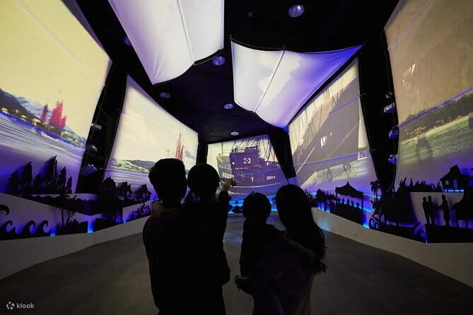 Singapore Discovery Centre  Black Lake Laser Battlefield - What to Expect at the Black Lake Laser Battlefield