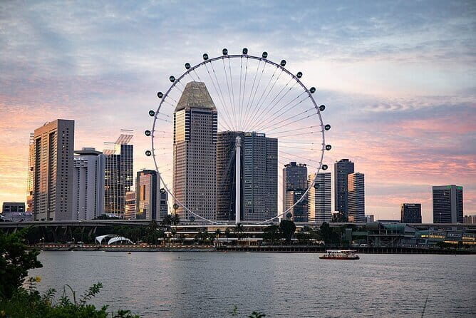 Singapore Flyer - Introduction: The Experience of Seeing Singapore from Above