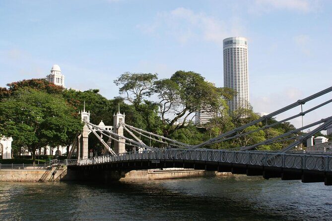 Singapore Nightlife: Street Food, Night Views and Drinks - FAQs