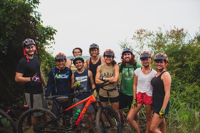 SINGLETRACK MOUNTAIN BIKE - Guided through the jungle - Exploring the Details of the Tour
