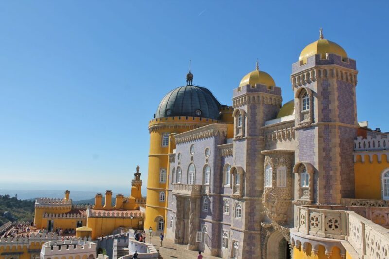 Sintra and Cascais: Full-Day Private Sightseeing Tour - What Makes This Tour Stand Out?