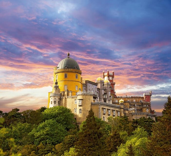 Sintra: Full-Day Deluxe Tour with Pena Palace ticket - Who Should Consider This Tour?