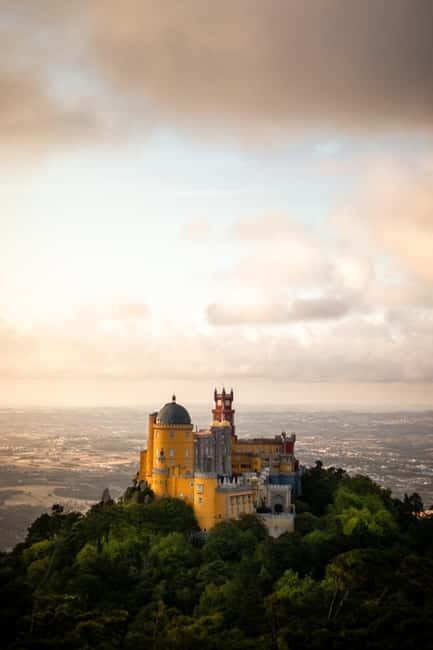 Sintra: Guided History & Highlights Tuk-Tuk Tour with Pastry - Exploring Sintra with a Tuk-Tuk: What You Can Expect