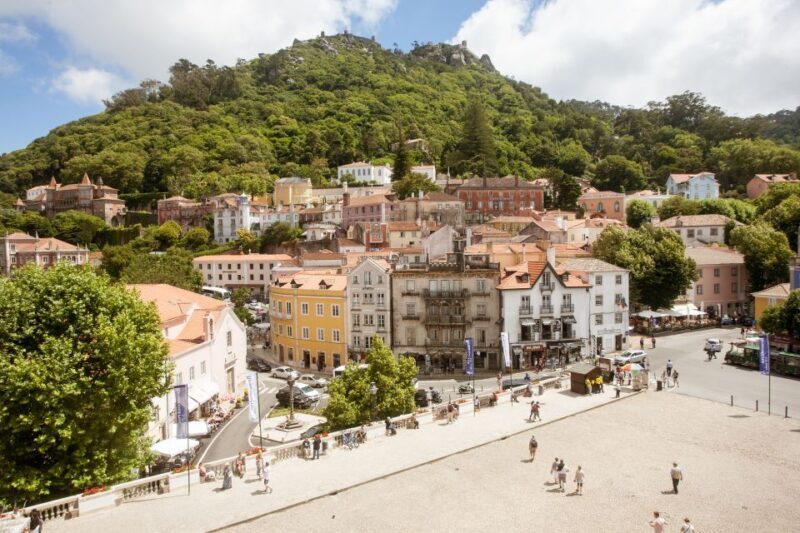 Sintra: Half-Day Tour with Royal Palace Ticket - Key Points