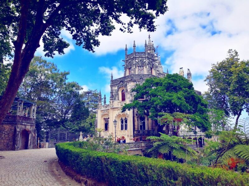 Sintra: Immersive Guided Walking Tour w/ Quinta da Regaleira - What’s Included and Not