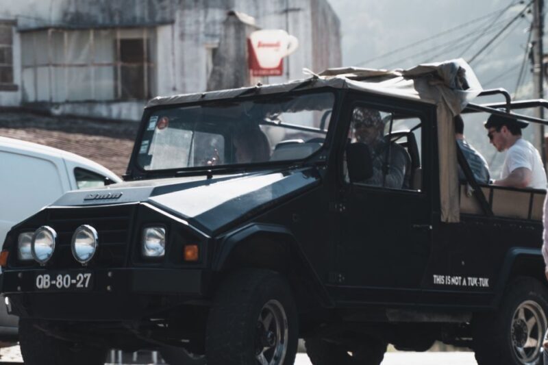 Sintra: Jeep Safari Tour with Visit to Pena Palace - Key Points