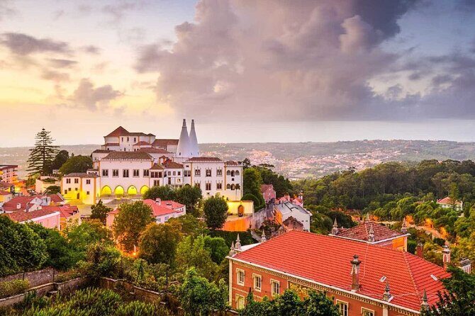Sintra Mountain Guided Tour: Pena Palace & Moorish Castle Tickets - Exploring Sintra’s Highlights in Detail