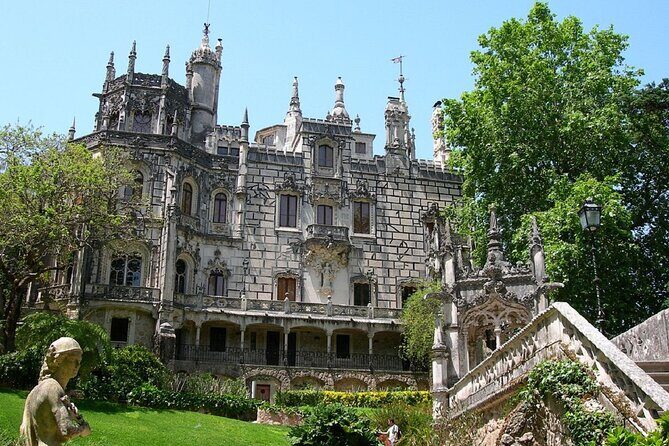 Sintra, Pena Palace, Cape Roca & Cascais Small-Group Tour - FAQ