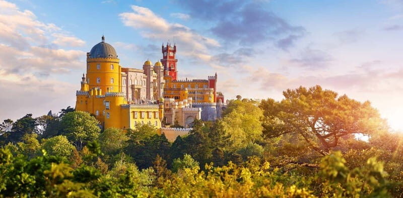 Sintra: Pena Palace & Coastal Gems Day Tour with Fast Track - Practical Tips