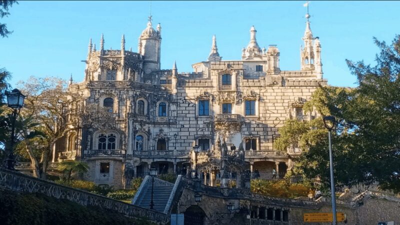 Sintra: Private Palaces, Moorish Castle, and Roca Cape Tour - Key Points