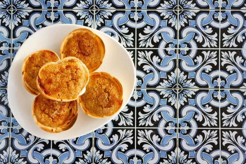 Sintra: Private Sightseeing Tuk Tuk Tour with Local Guide - Transportation & Group Experience