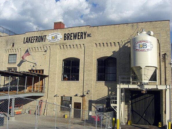 Sip of Milwaukee Guided Brewery Tour with Snack - Exploring Milwaukee’s Beer Scene with the Sip of Milwaukee Guided Brewery Tour