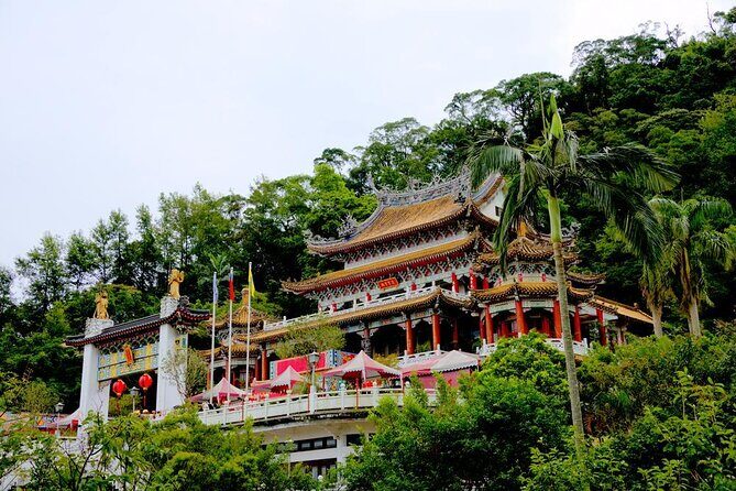Sip & Savor: Maokong Tea & Shenkeng Stinky Tofu Private Day Tour - Who Will Love This Tour?