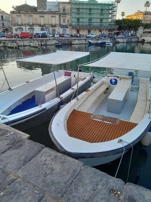 Siracusa: 2h ortigia+grotte marine+frutta+prosecco+snorkelin - An In-Depth Look at What to Expect