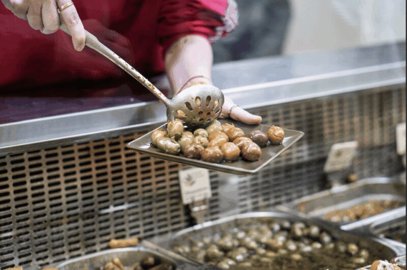 Sizzle & Savor: Seville's Tapa Expedition - Key Points